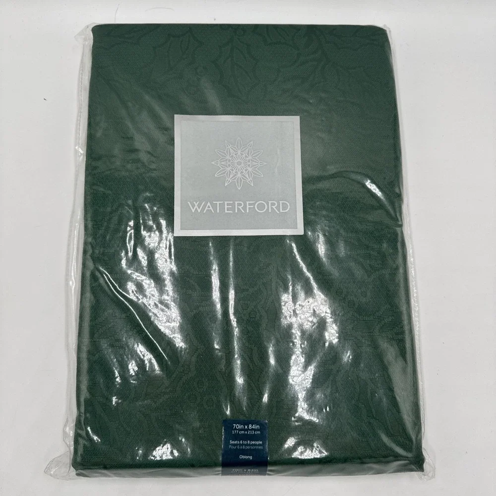 Waterford Green Holly Holiday Tablecloth 70x84 Oblong Seats 6 To 8 New Sealed